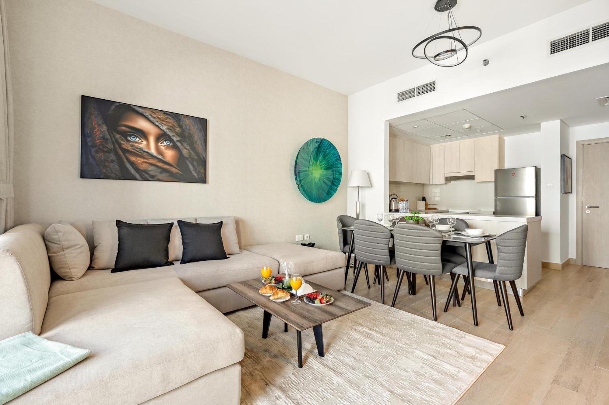 Apartment Yas Island Premier Apts By Desert Key - Steps To Ferrari World & Yas Mall *