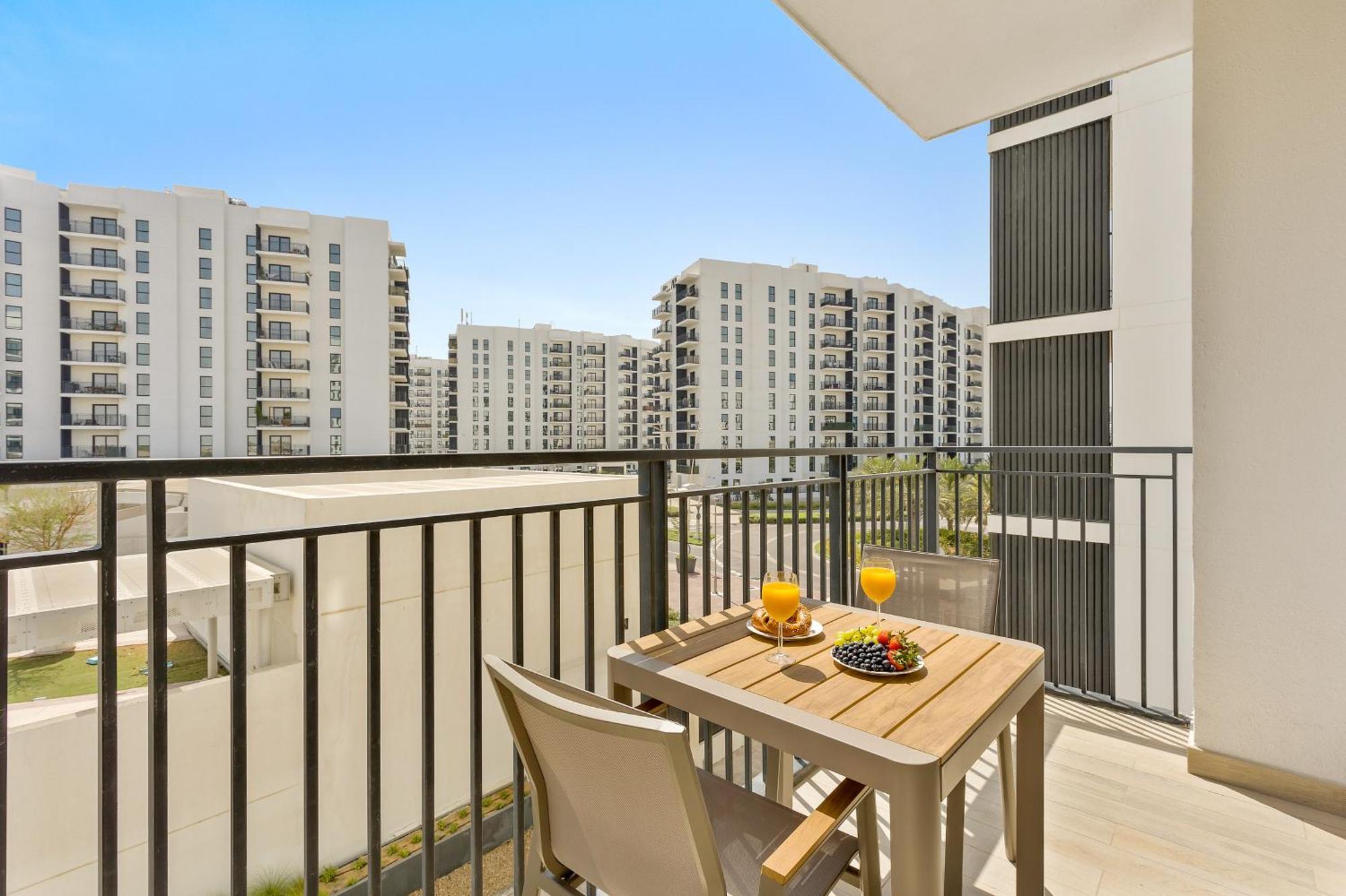 Yas Island Premier Apts By Desert Key - Steps To Ferrari World & Yas Mall *