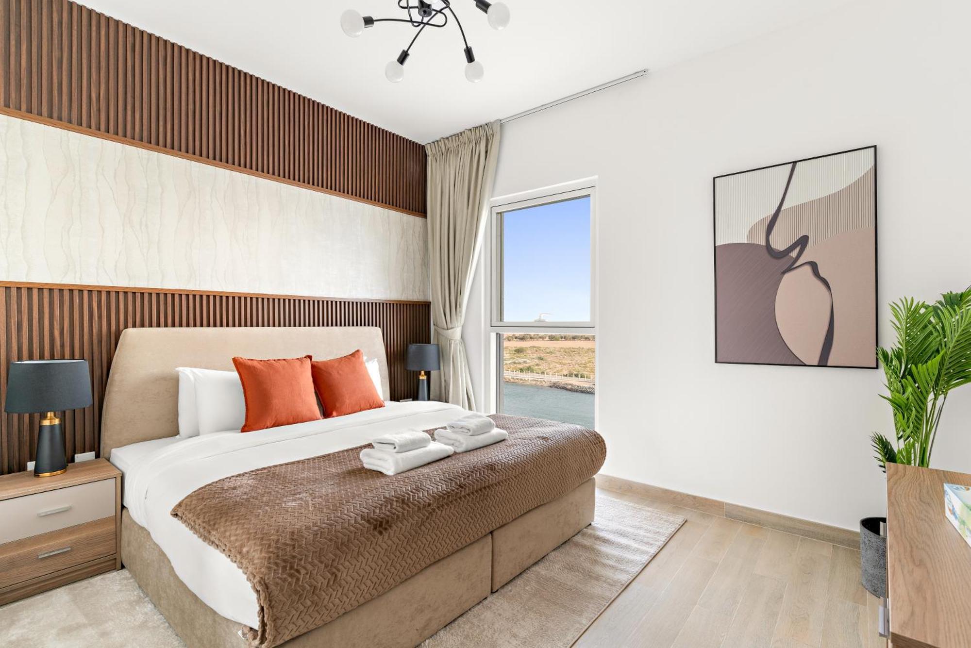Yas Island Premier Apts By Desert Key - Steps To Ferrari World & Yas Mall *